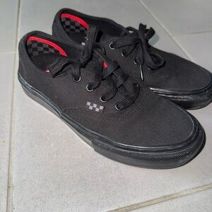 Vans Authentic shoes in black size men’s 6 women’s 7.5